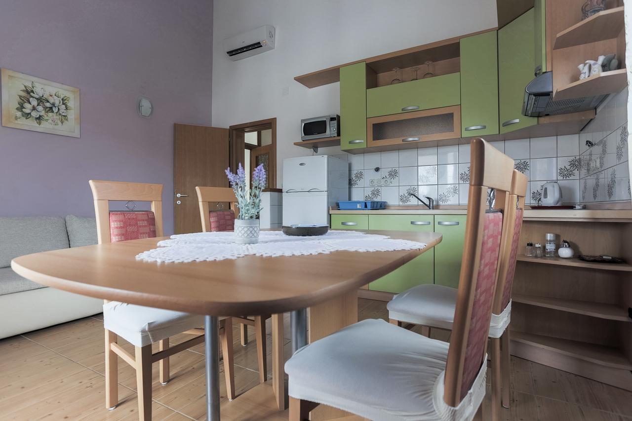 Goic Apartment Jelsa (Hvar)